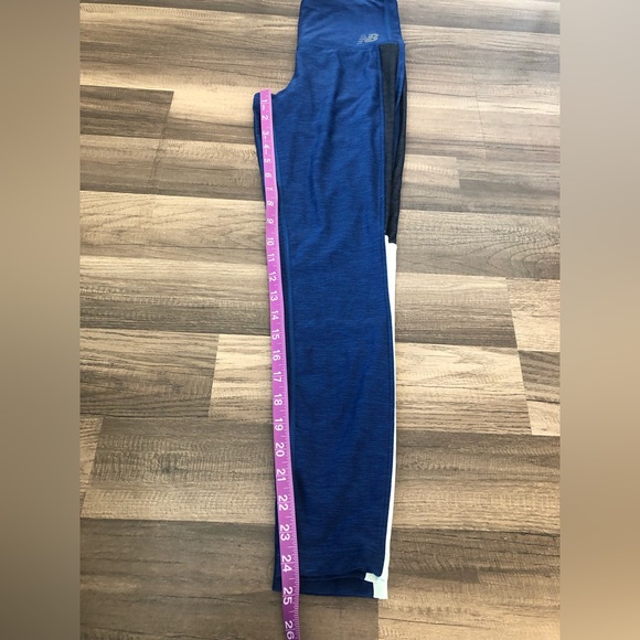 New Balance Leggings Size Small - Picture 9 of 13